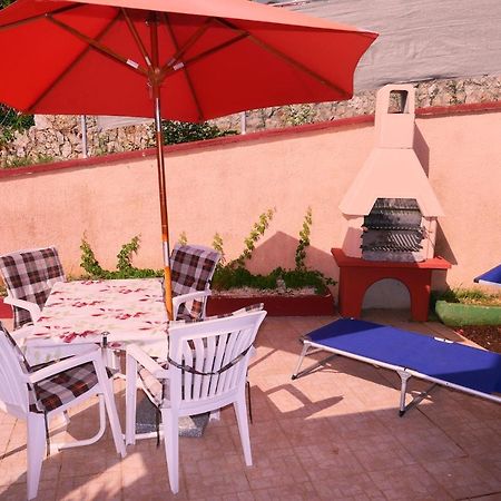 Apartman Nelamore - Krk Town, 300 Meters To The Beach Екстер'єр фото