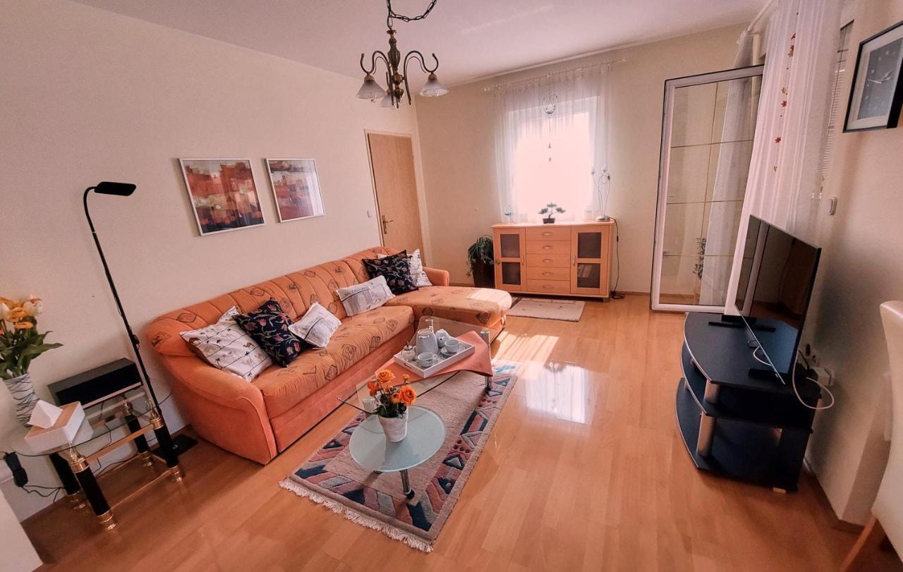Apartman Nelamore - Krk Town, 300 Meters To The Beach Екстер'єр фото